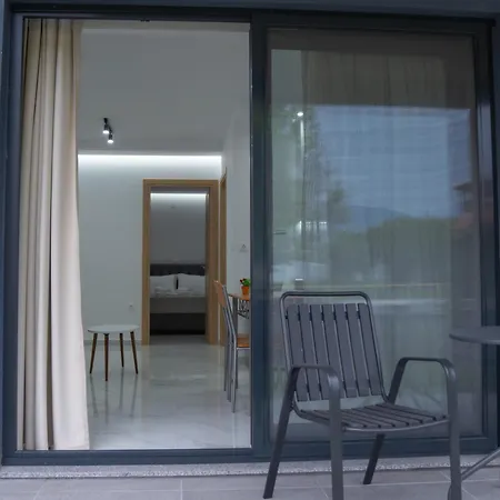 Apartament Project Georgiadi #2 - Modern In Peaceful Neighborhood - 15 Mins From Loutra Pozar