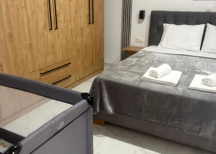 Apartment Project Georgiadi #2 - Modern In Peaceful Neighborhood - 15 Mins From Loutra Pozar